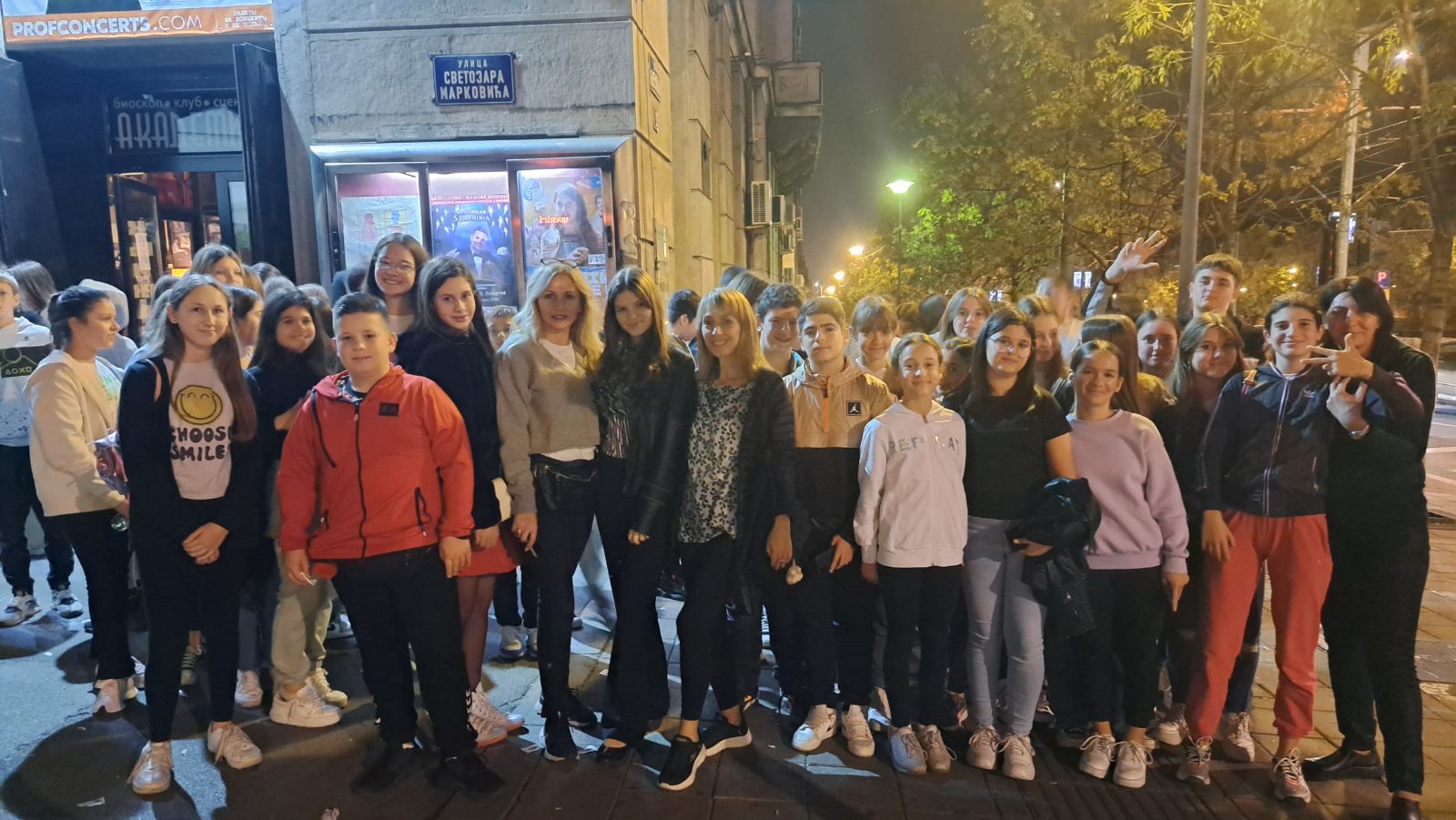 IMG-64940cdd05b16a9a8c360d93447960ed-V