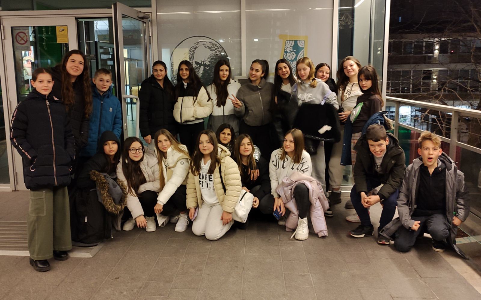 IMG-e3227159d8540cb463fe44e7bbd8cb25-V