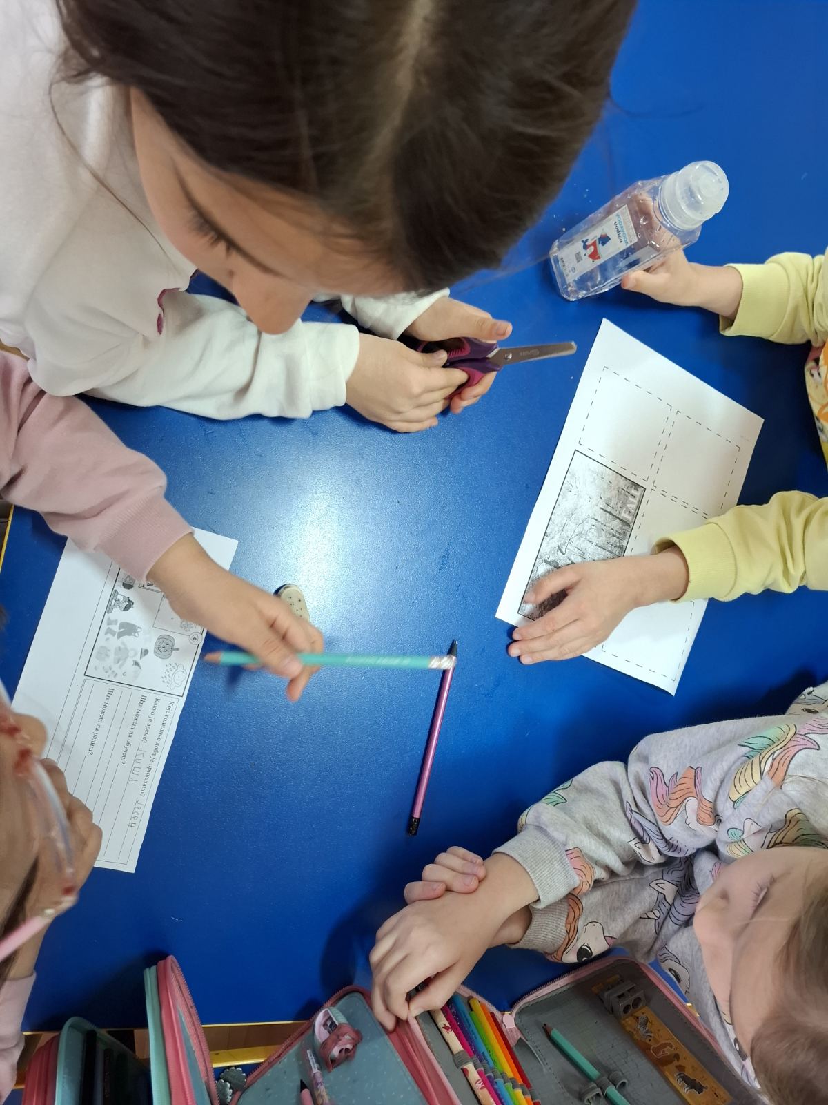 IMG-befdf241d45dcc10fa170b2c6fea9c88-V