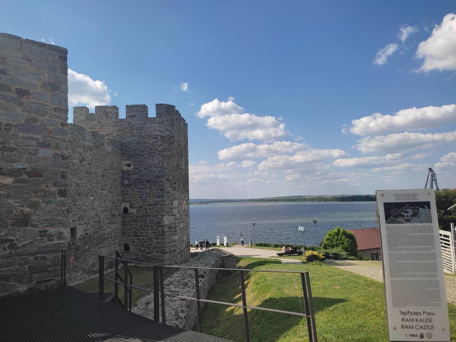 IMG-e9760df7b22c5de1f8bf0944a71fe3e1-V